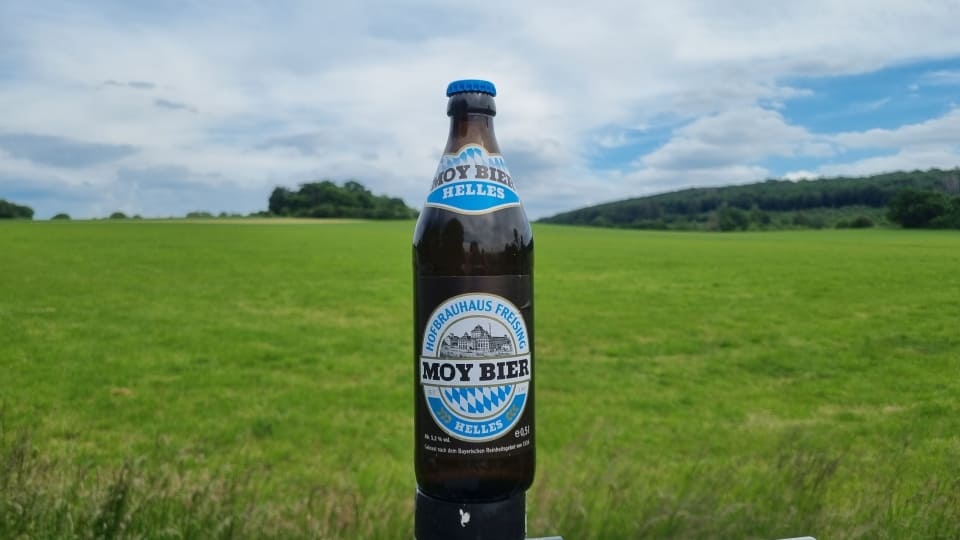 Hofbrauhaus Freising Helles Moy Bier1