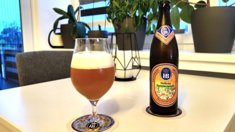 Hofbräu Sommerzwickl im Glas