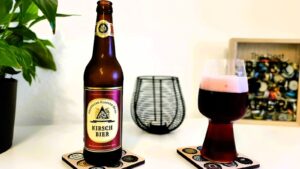 Neuzeller Kloster-Bräu Kirschbier im Glas