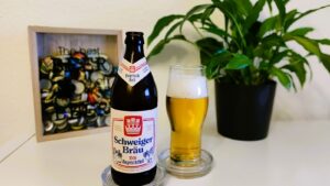 Schweiger Bräu 1516 Bayrisch Hell im Glas