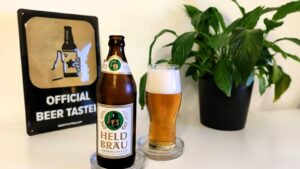 Held Bräu Hell im Glas
