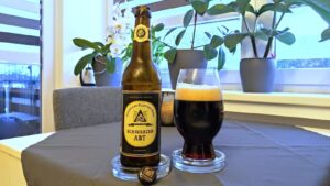 Neuzeller Schwarzer Abt eingeschenkt im Biertest