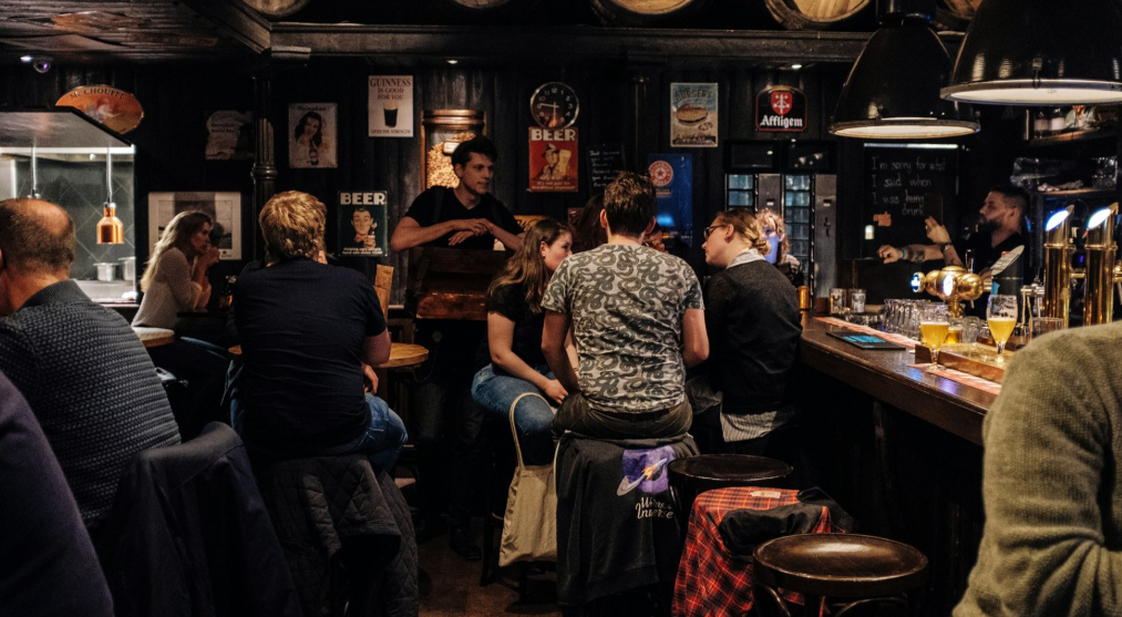Wie die Einrichtung einer Bar zu einem besseren Biererlebnis beiträgt