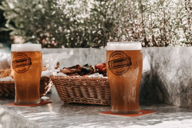 Bierabend mit Livewetten Schweizer Wettanbieter und passende Bierideen im Vergleich