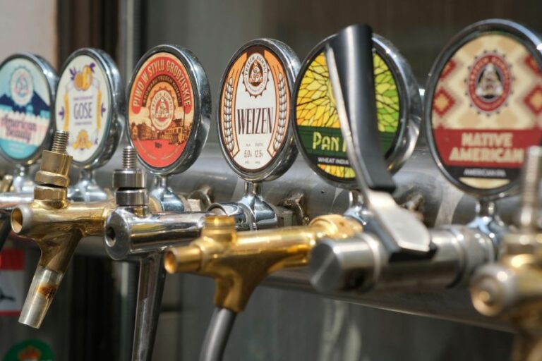 Welche Eigenschaften hat das Glas „Teku“ und warum ist es ideal für Craft-Biere?